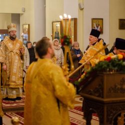 В канун престольного праздника кафедрального собора епископ Серафим совершил всенощное бдение